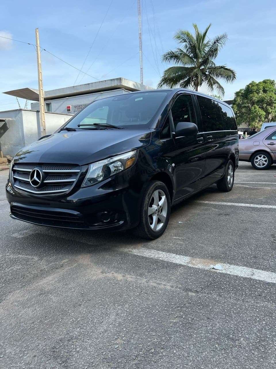 Mercedes-Benz Van Metris  salon 05  places + 02 devant