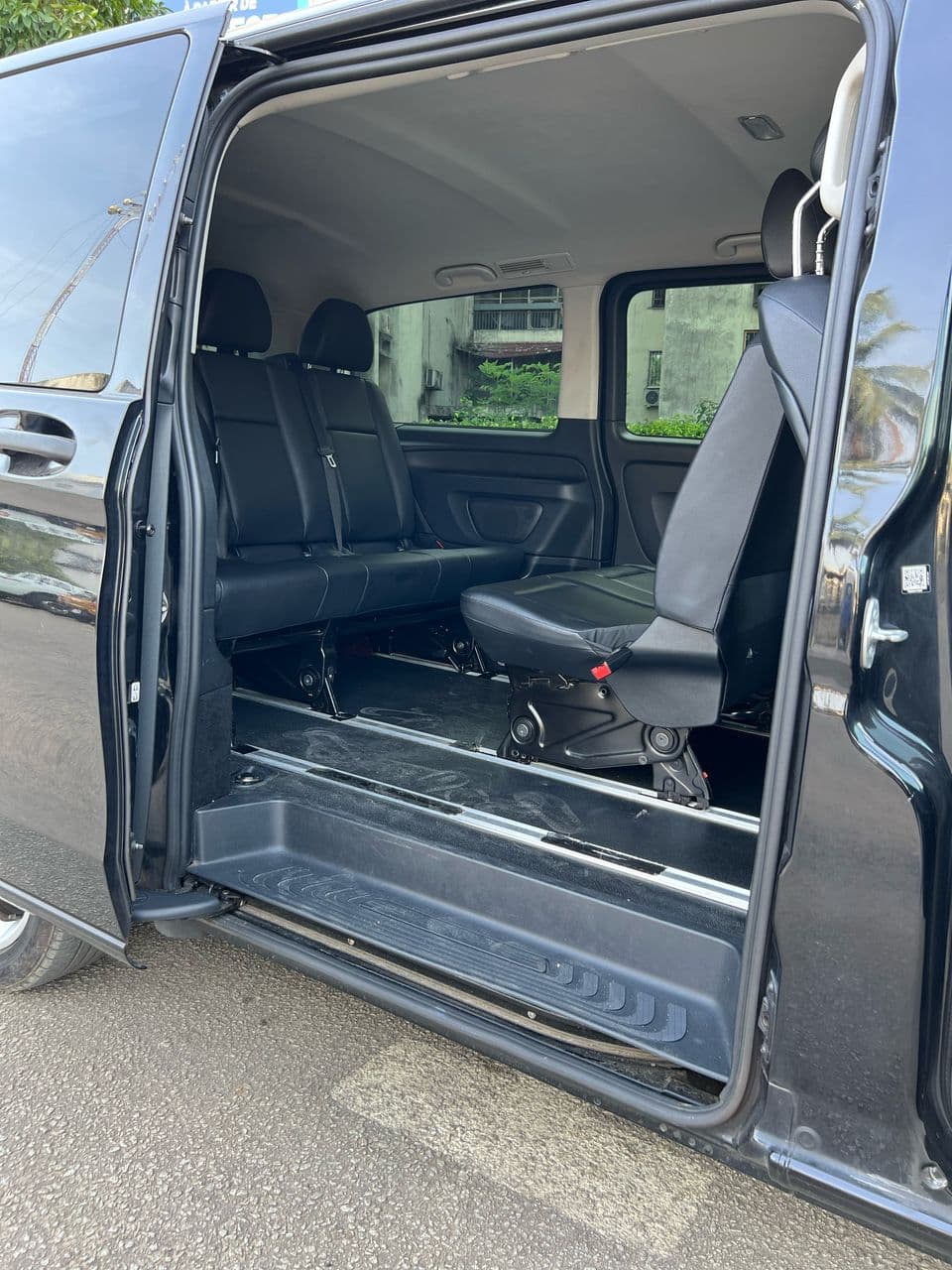 Mercedes-Benz Van Metris  salon 05  places + 02 devant photo 3