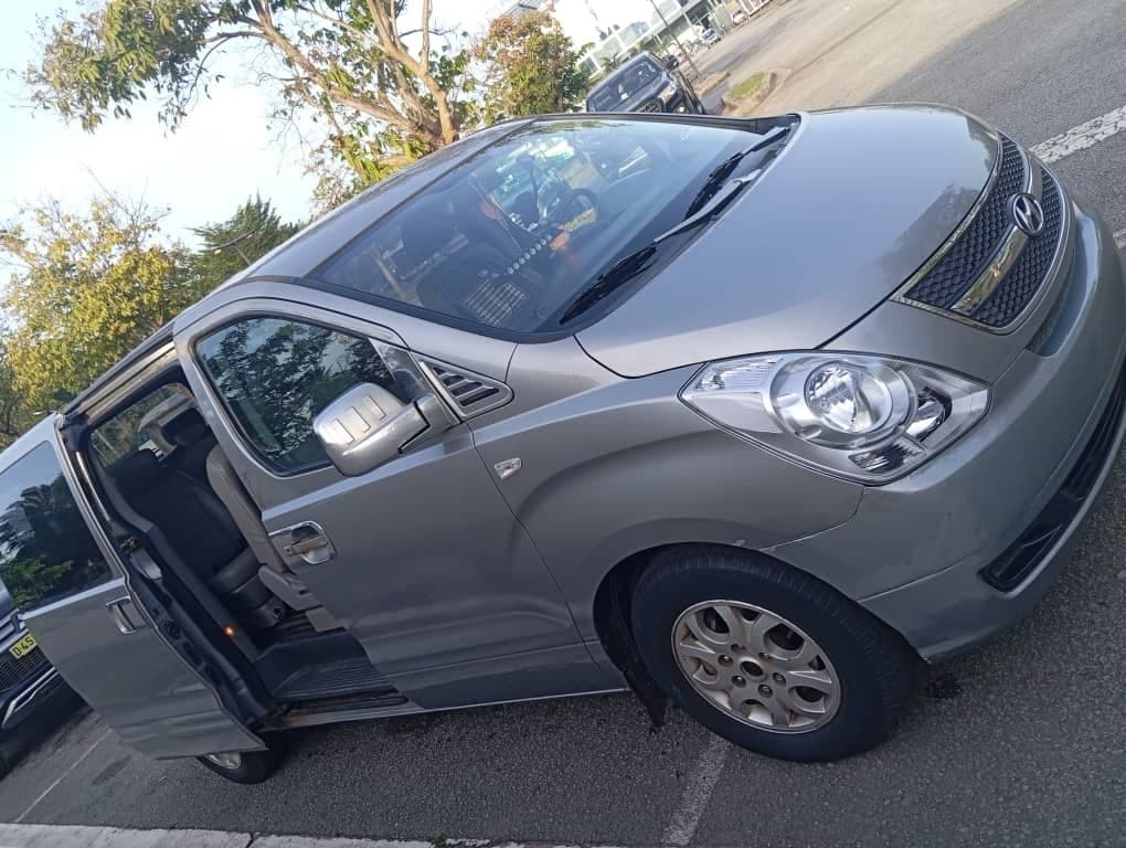 Hyundai Starex 12 places photo 3