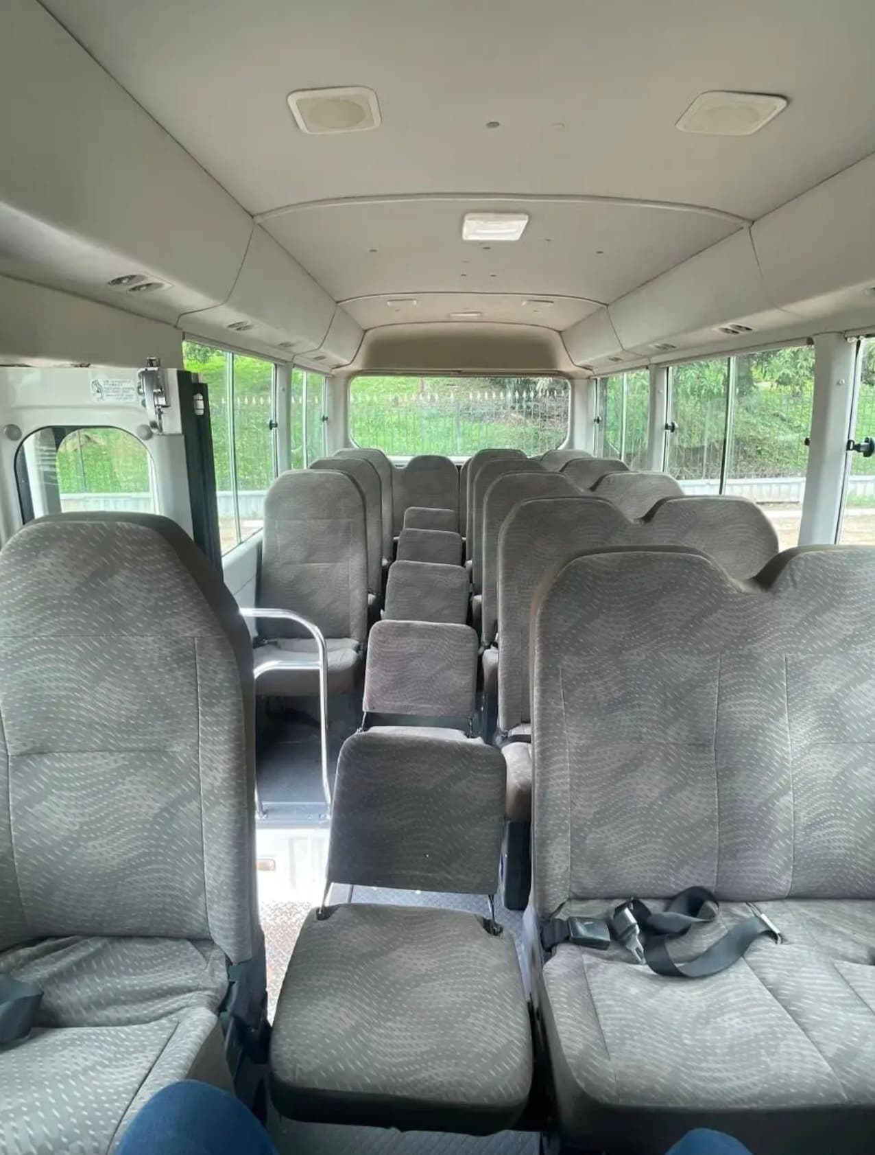 Toyota Coaster 30 places photo 3