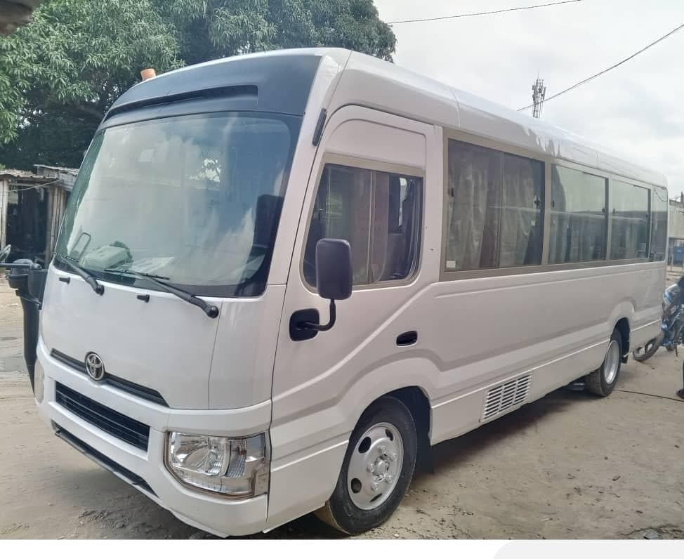 Toyota Coaster 30 places photo 4
