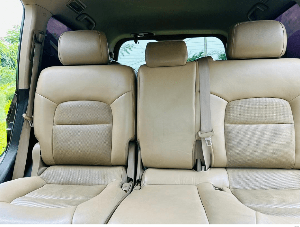 Toyota LAND CRUISER photo 4