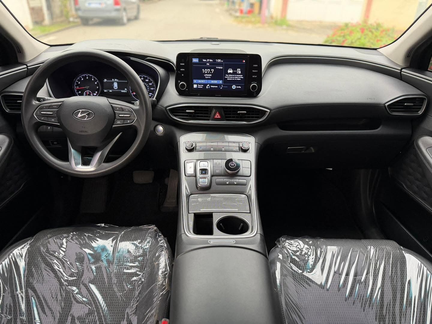 Hyundai SANTAFE photo 3