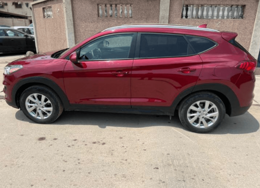 Hyundai Tucson photo 2