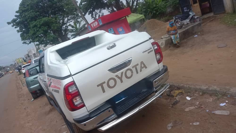 Toyota Hilux photo 4