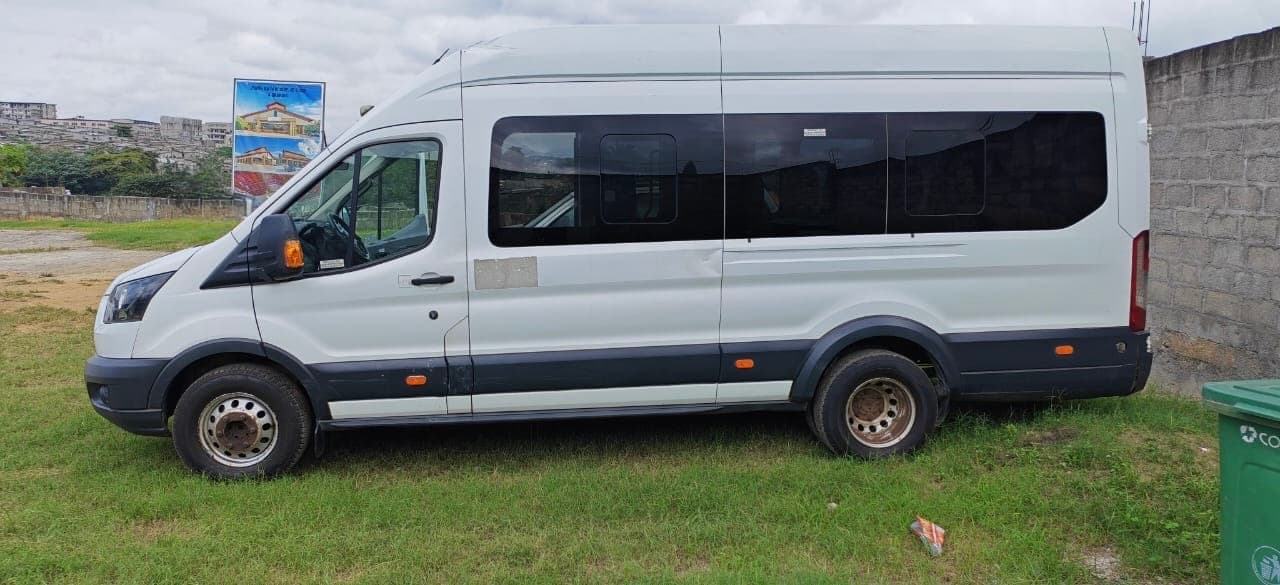 Ford Transit photo 5
