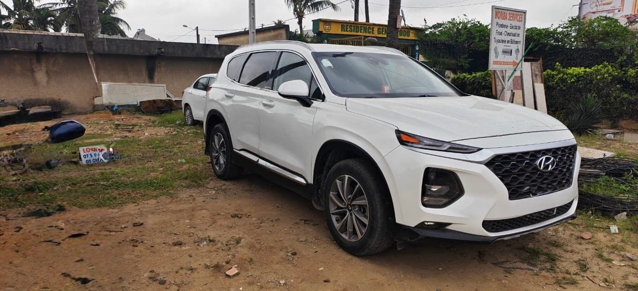 Hyundai Santa Fe photo 3