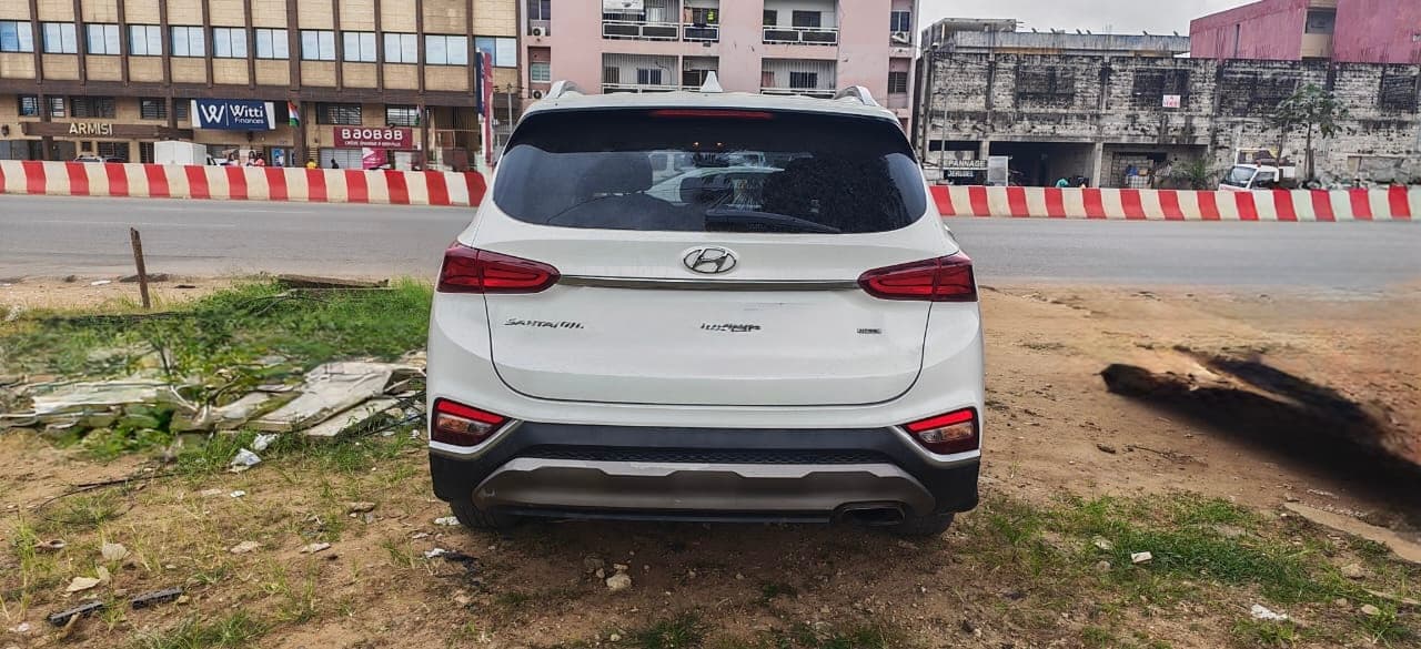 Hyundai Santa Fe photo 4