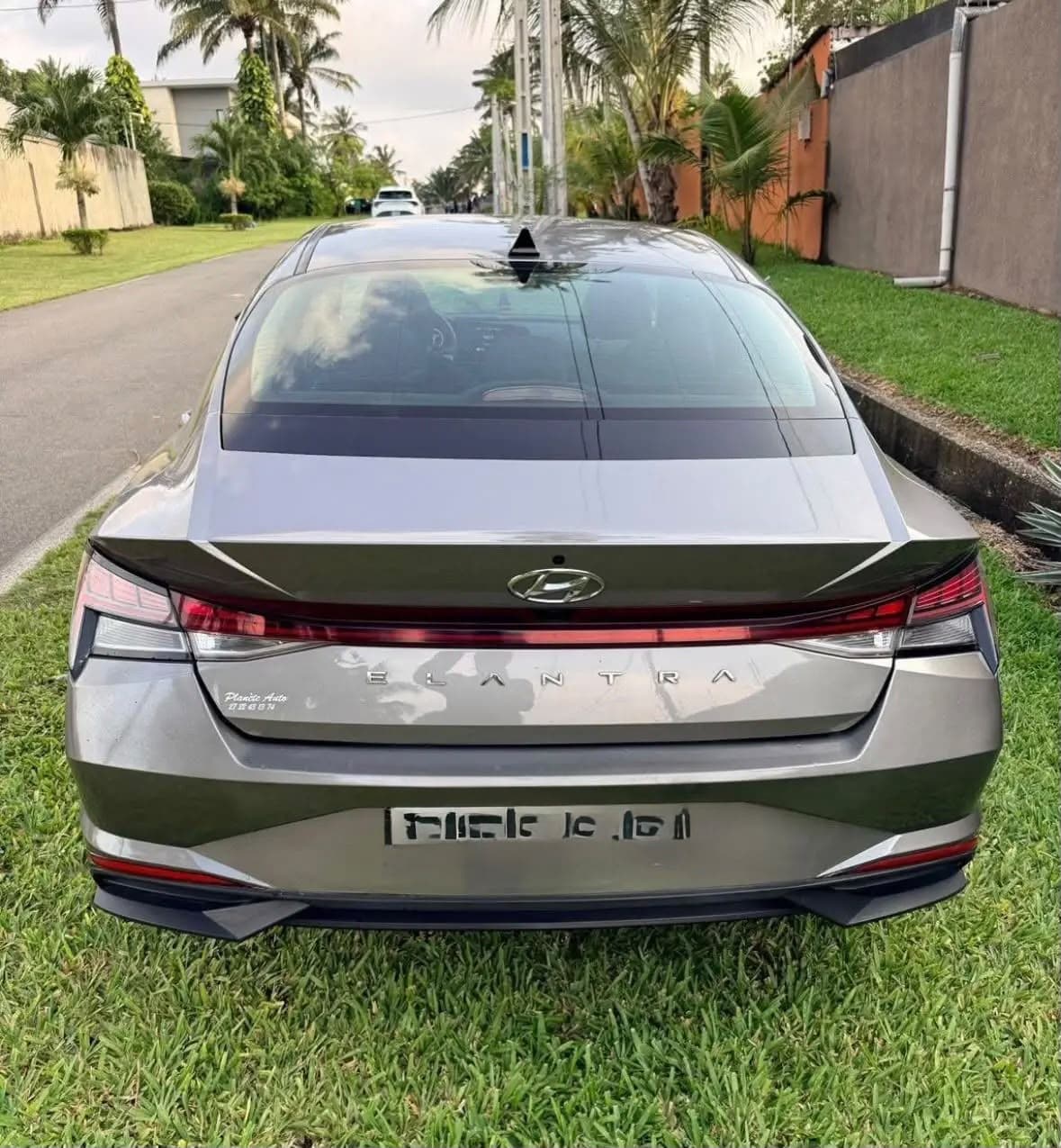 Hyundai Elantra photo 5