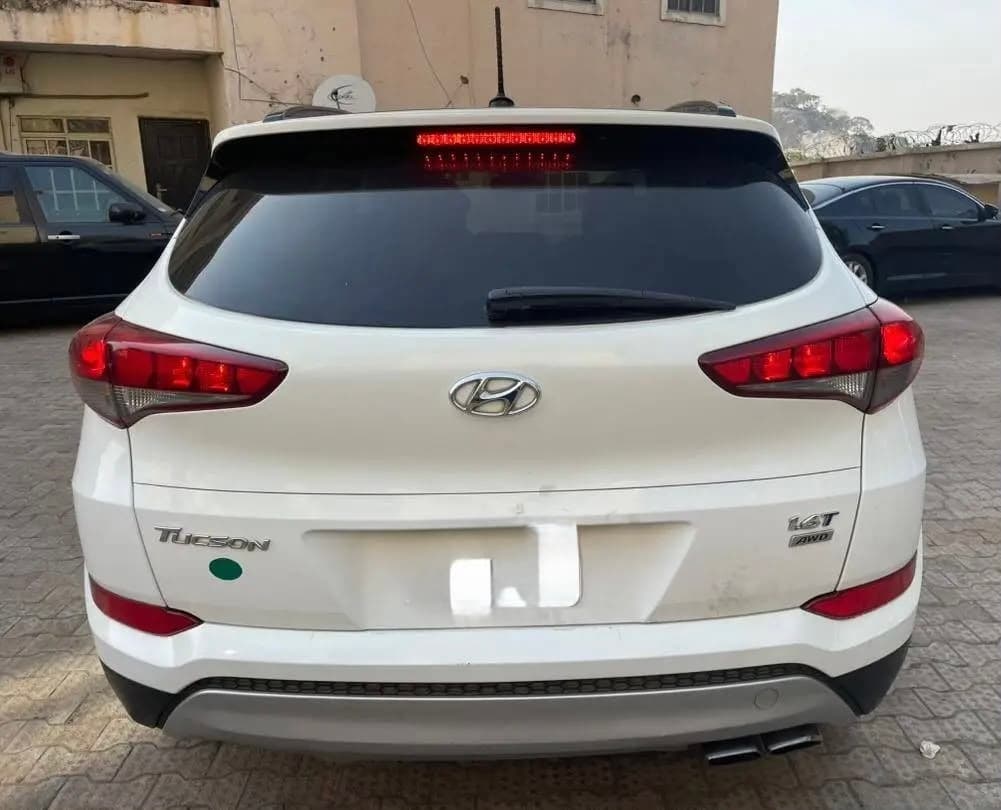 Hyundai Tucson photo 5